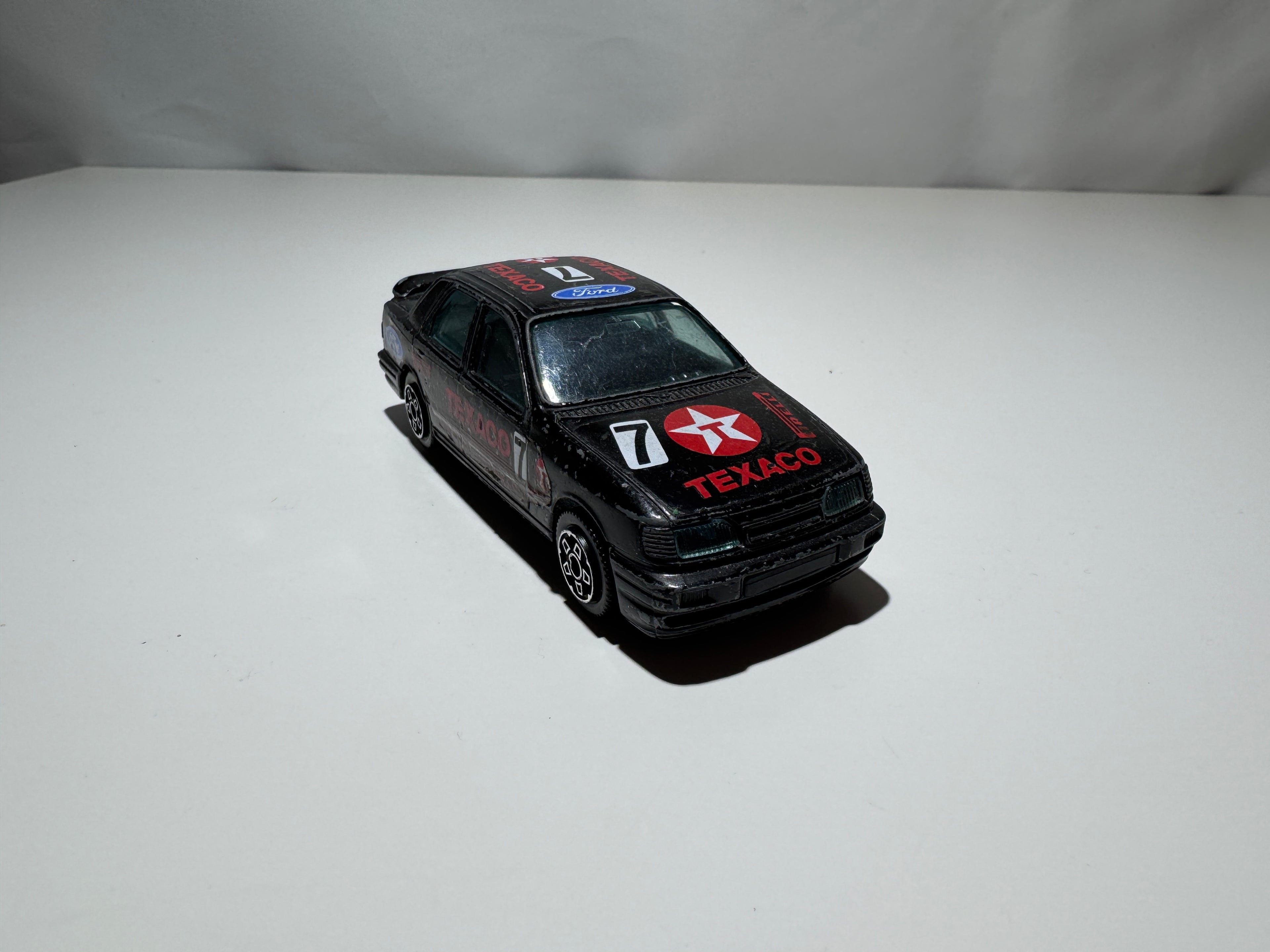 1:43 Bburago Ford Sierra Schwarz Rally #489