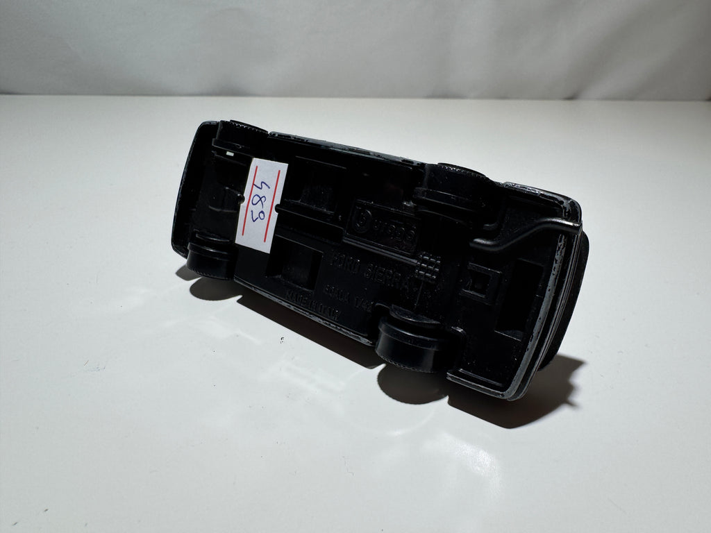 1:43 Bburago Ford Sierra Schwarz Rally #489