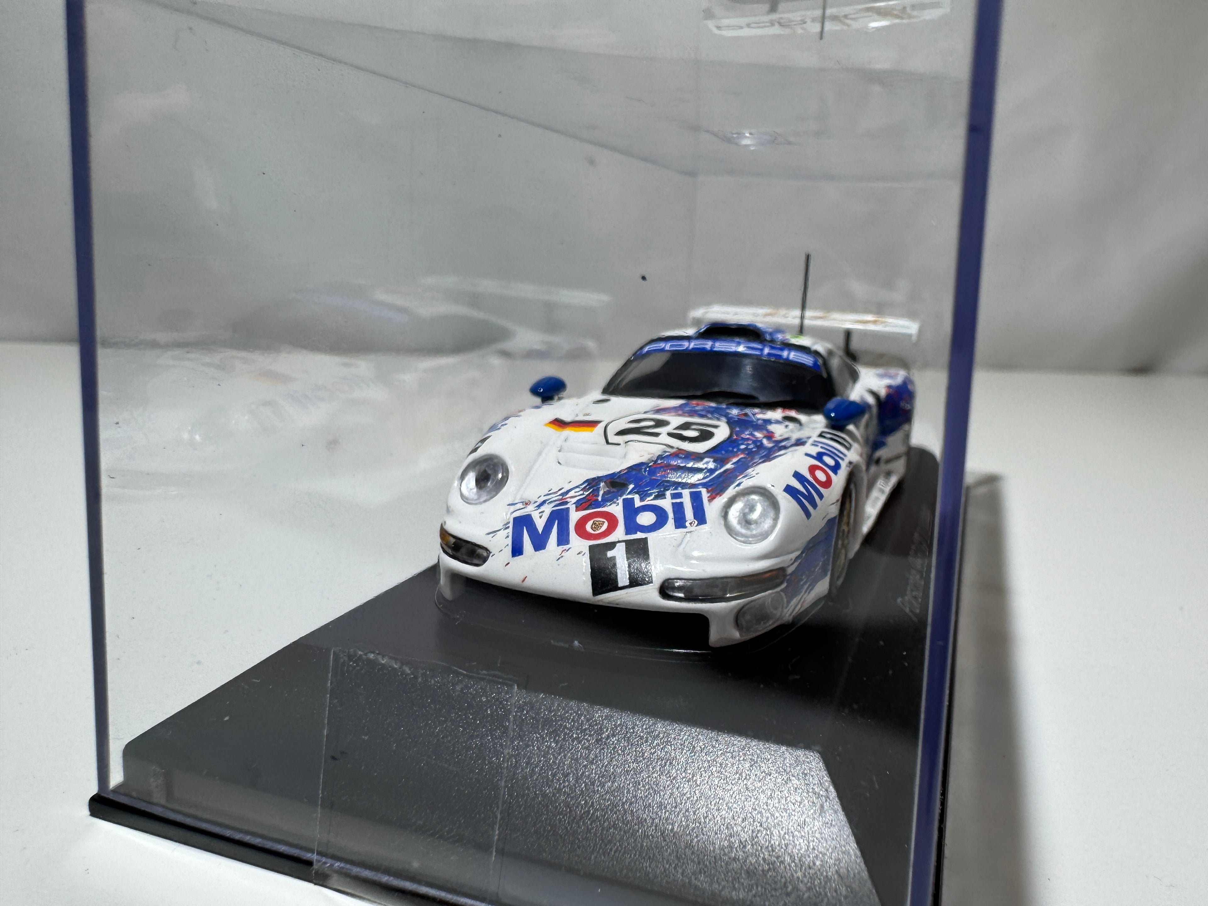 1:43 MiniChamps Porsche 993 GT1 1996 Weiß Neu OVP #492