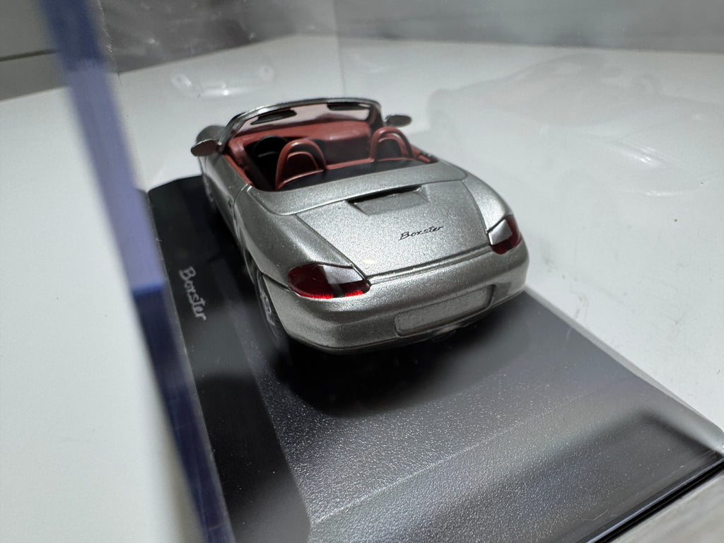 1:43 MiniChamps Porsche Boxter Silber Neu OVP #494