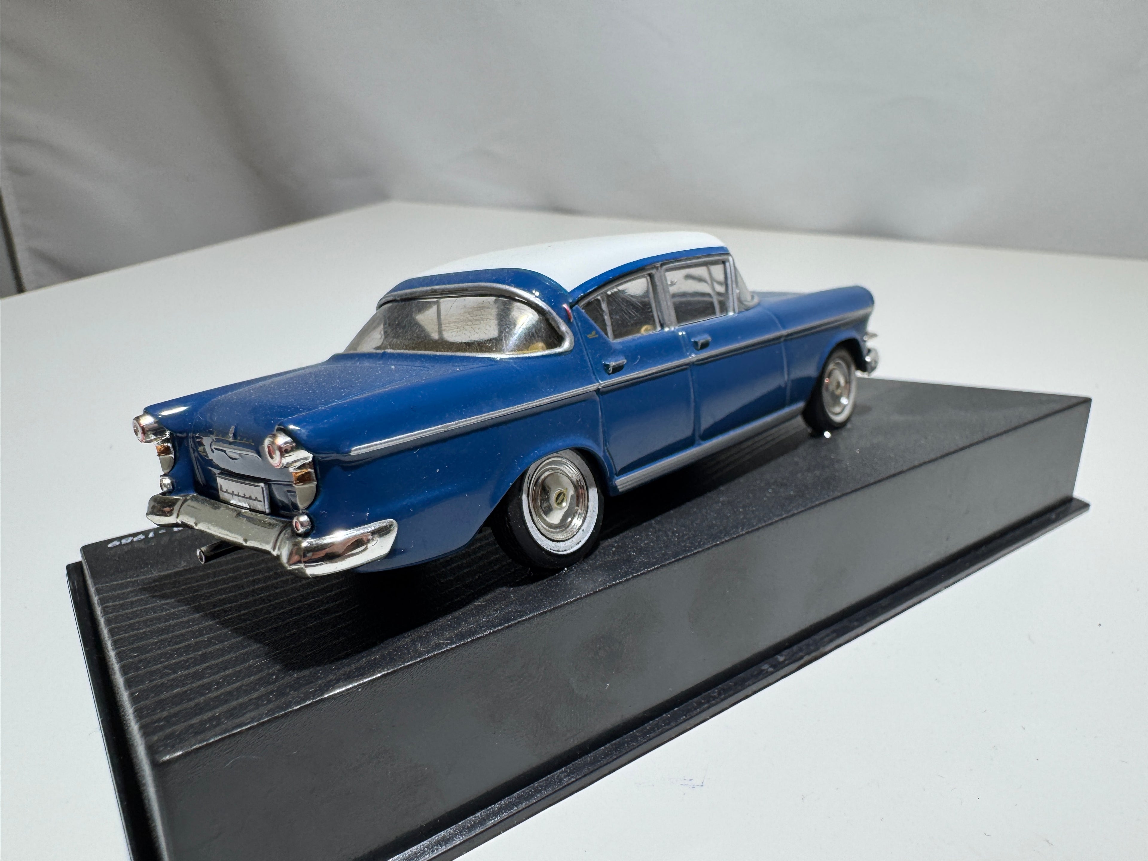 1:43 Atlas Opel Collection Opel Kapitän P1 Limousine 1958-59 Blau-Weiß OVP #499
