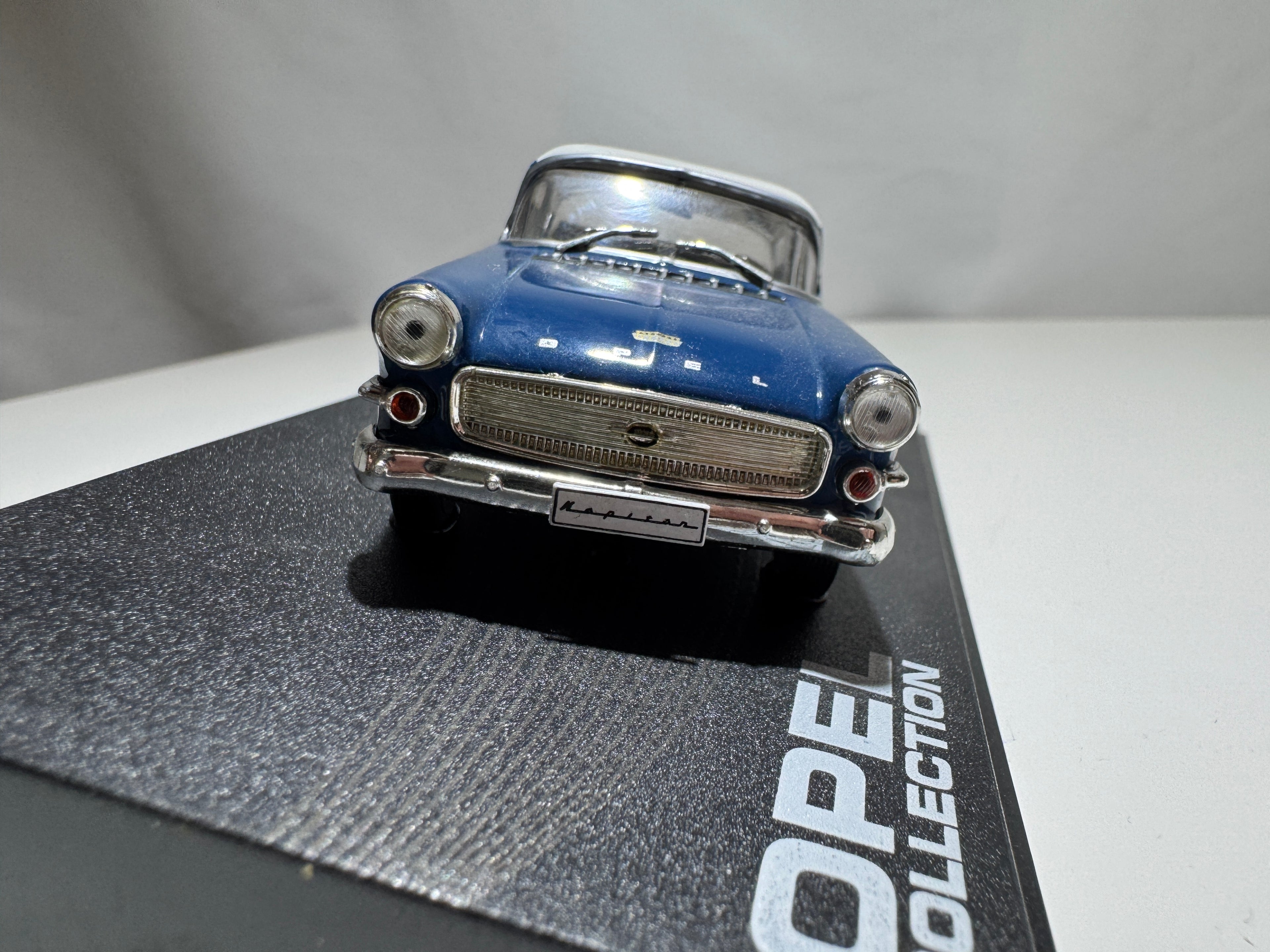 1:43 Atlas Opel Collection Opel Kapitän P1 Limousine 1958-59 Blau-Weiß OVP #499