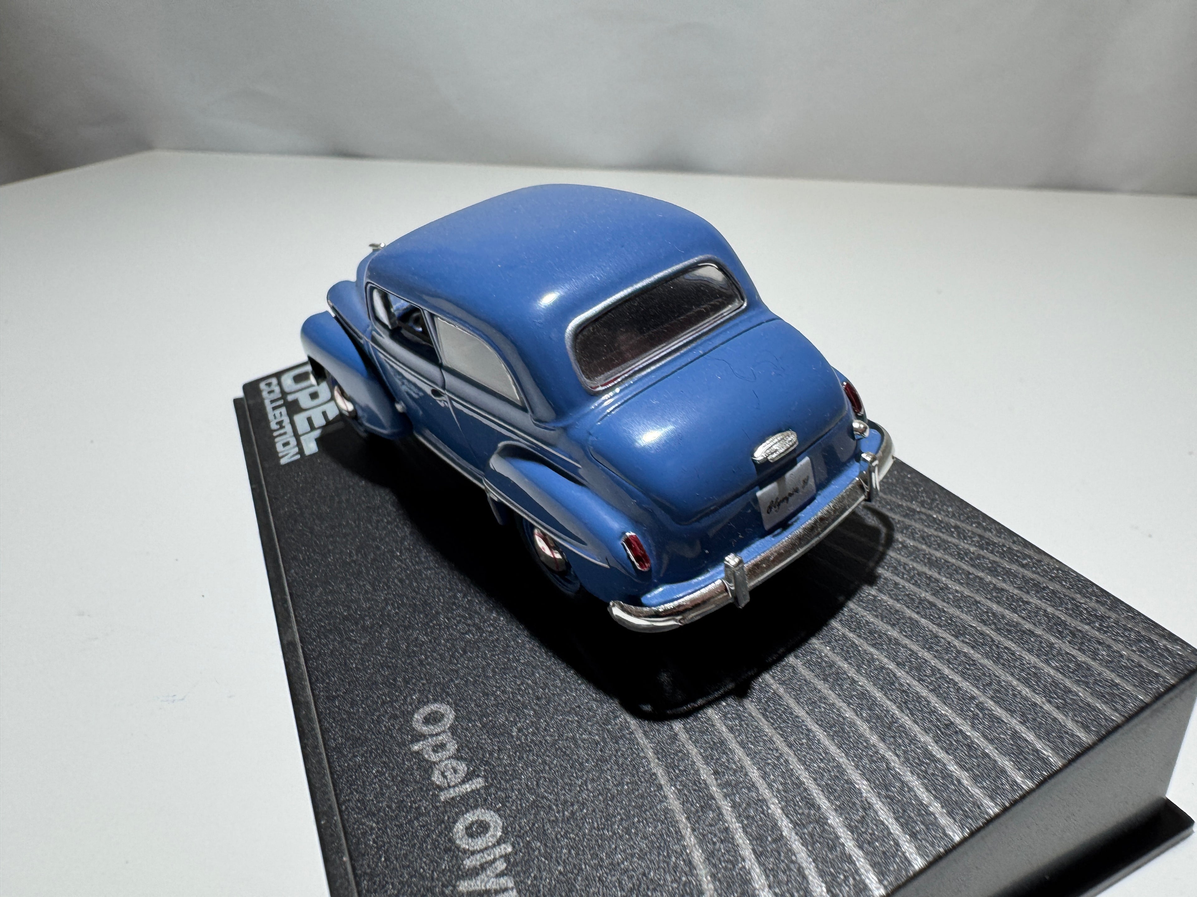 1:43 Atlas Opel Collection Opel Olympia 1951-53 Blau OVP #502