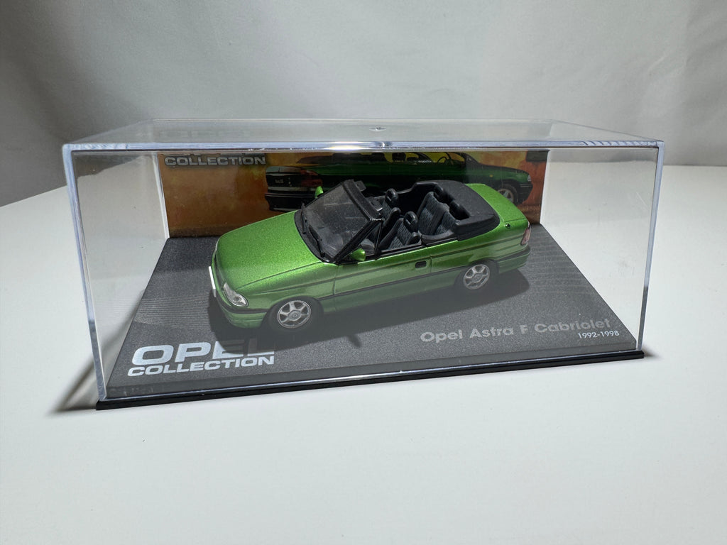 1:43 Atlas Opel Collection Opel Astra F Cabriolet 1992-98 Grün OVP #503