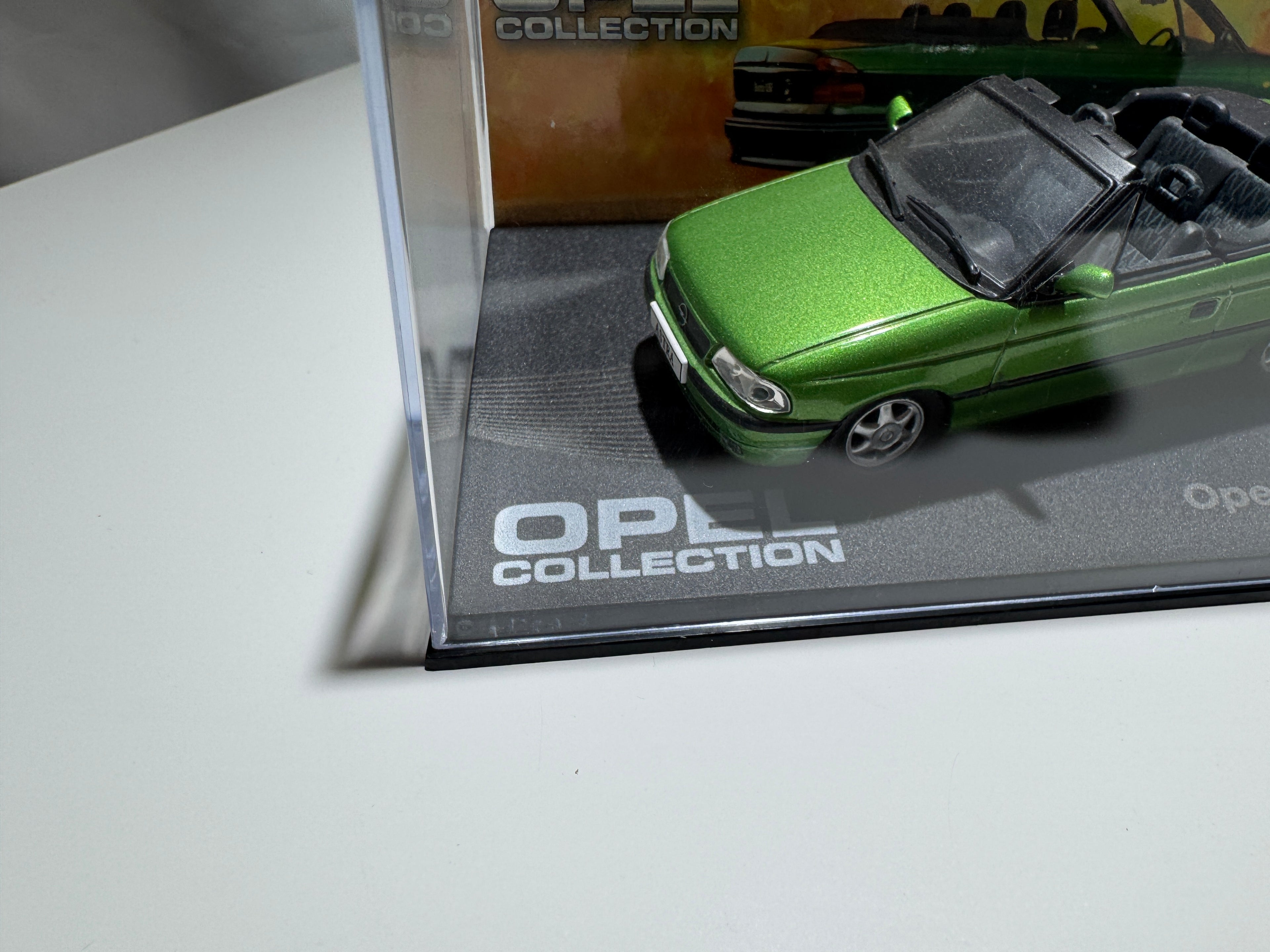 1:43 Atlas Opel Collection Opel Astra F Cabriolet 1992-98 Grün OVP #503