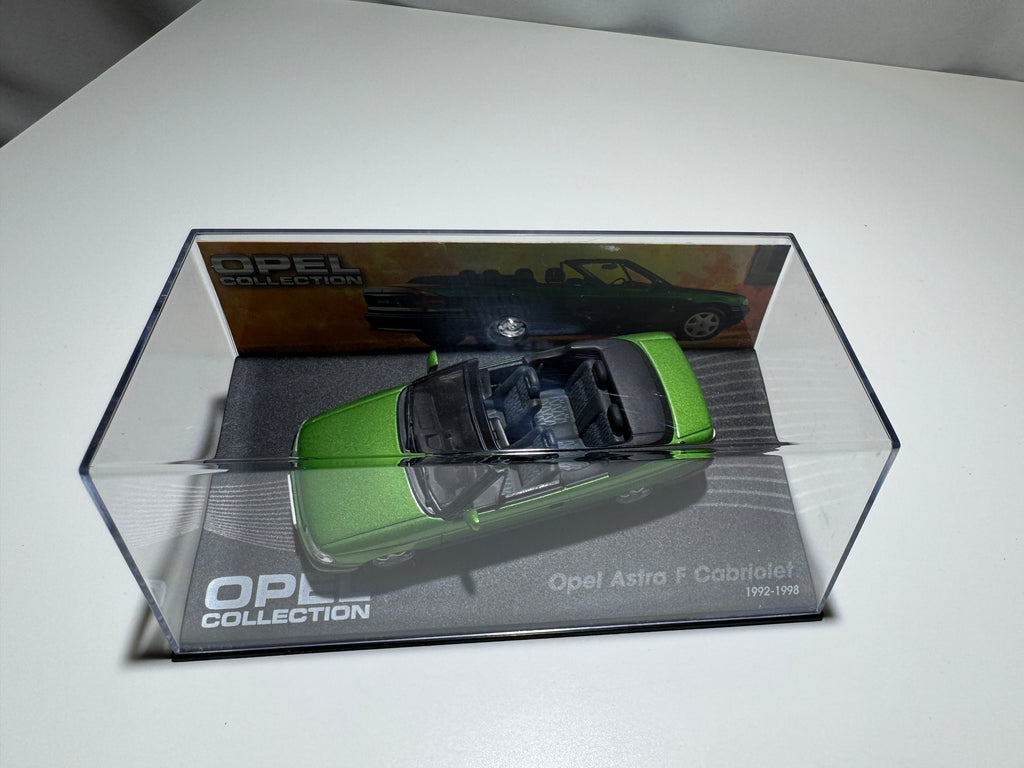 1:43 Atlas Opel Collection Opel Astra F Cabriolet 1992-98 Grün OVP #503