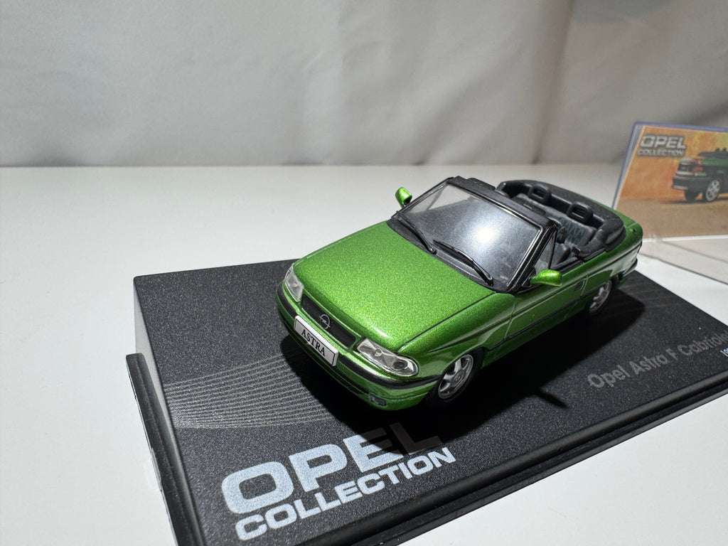 1:43 Atlas Opel Collection Opel Astra F Cabriolet 1992-98 Grün OVP #503