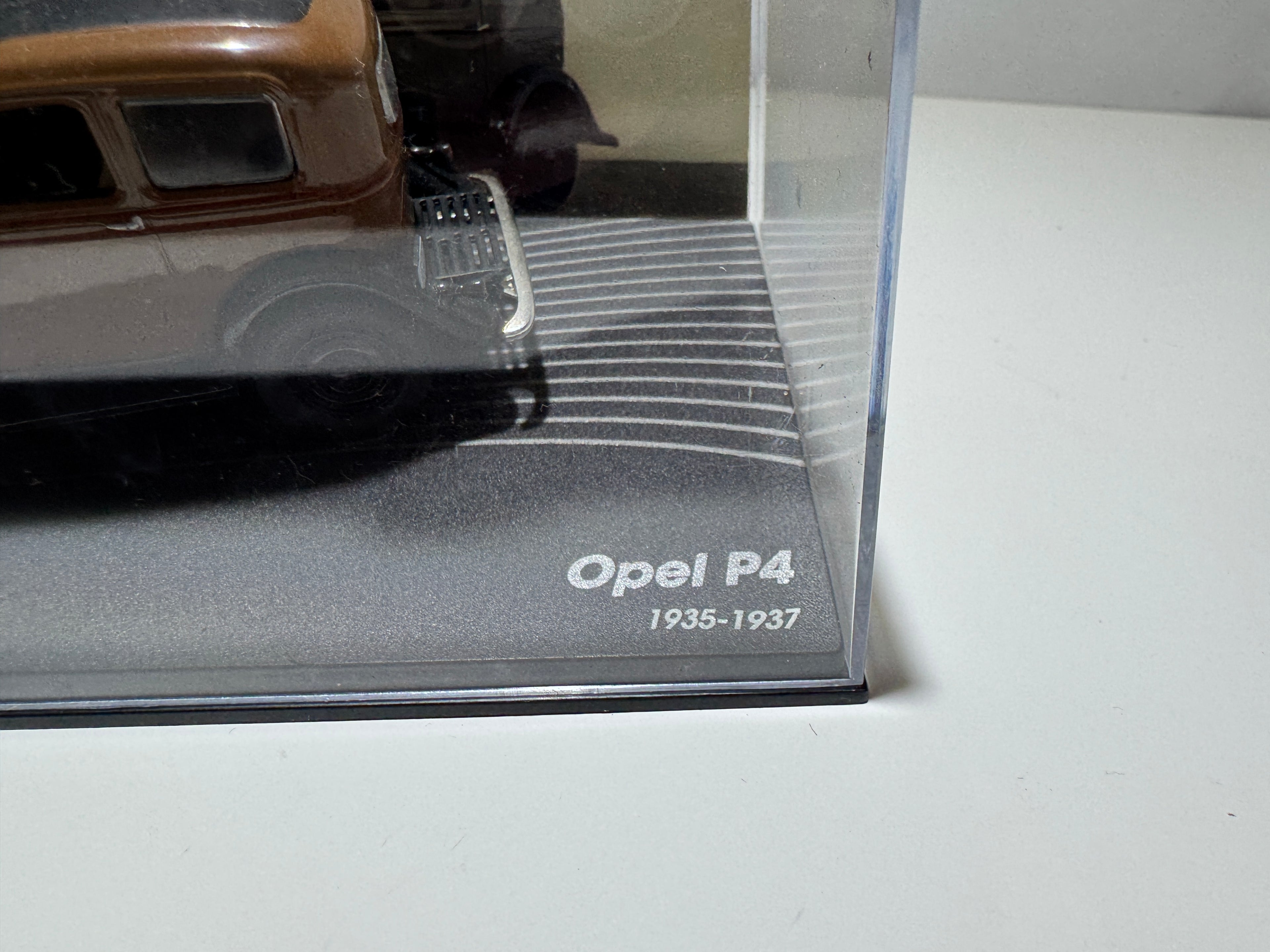 1:43 Atlas Opel Collection Opel P4 Braun OVP #506