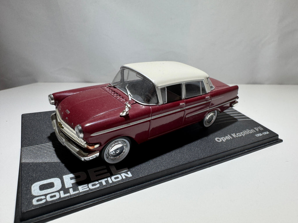 1:43 Atlas Opel Collection Opel Kapitän P11 1959-64 Rot-Weiß OVP #508