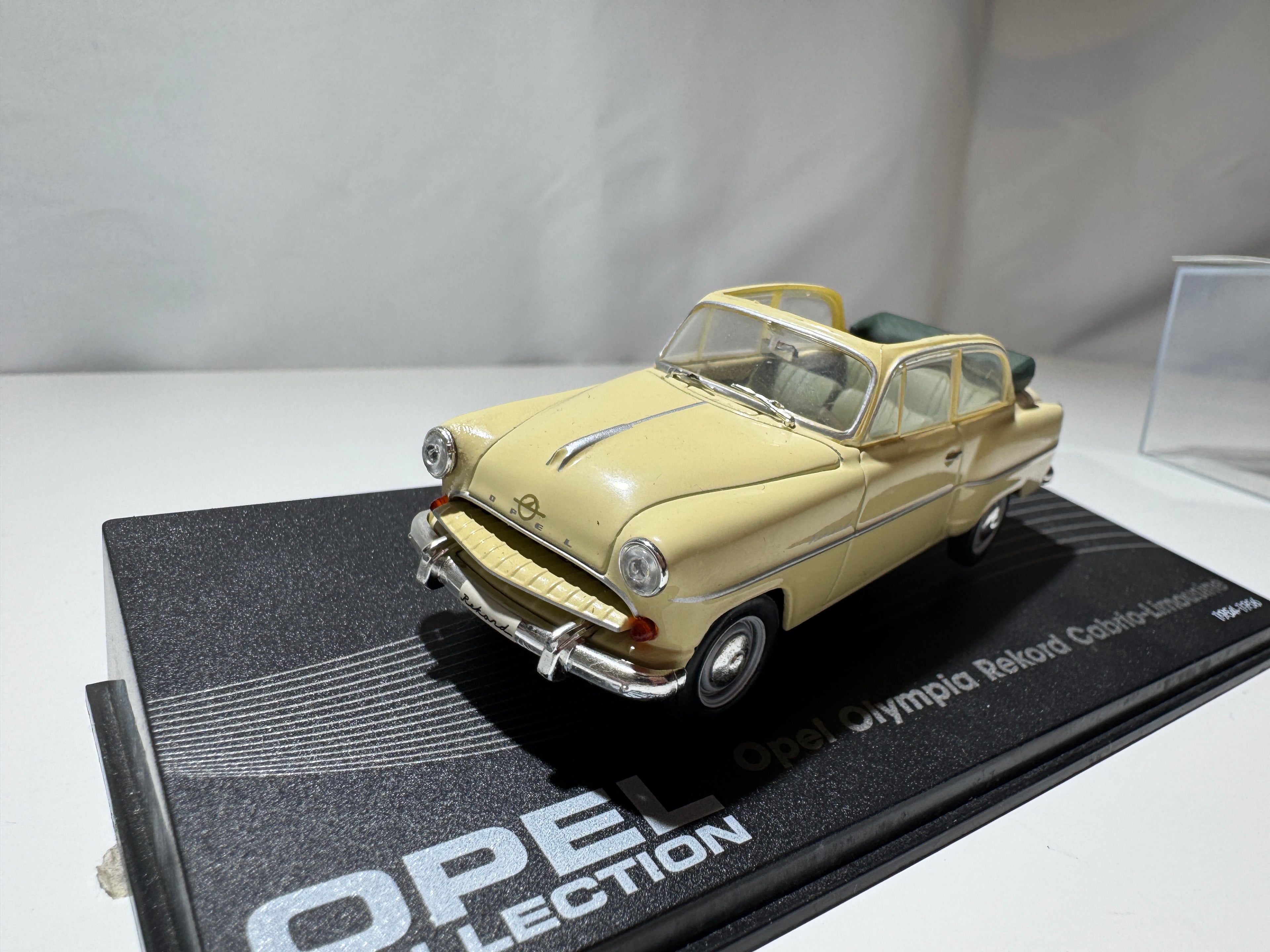 1:43 Atlas Opel Collection Opel Olympia Rekord Cabrio-Limousine 1954-56 OVP #514