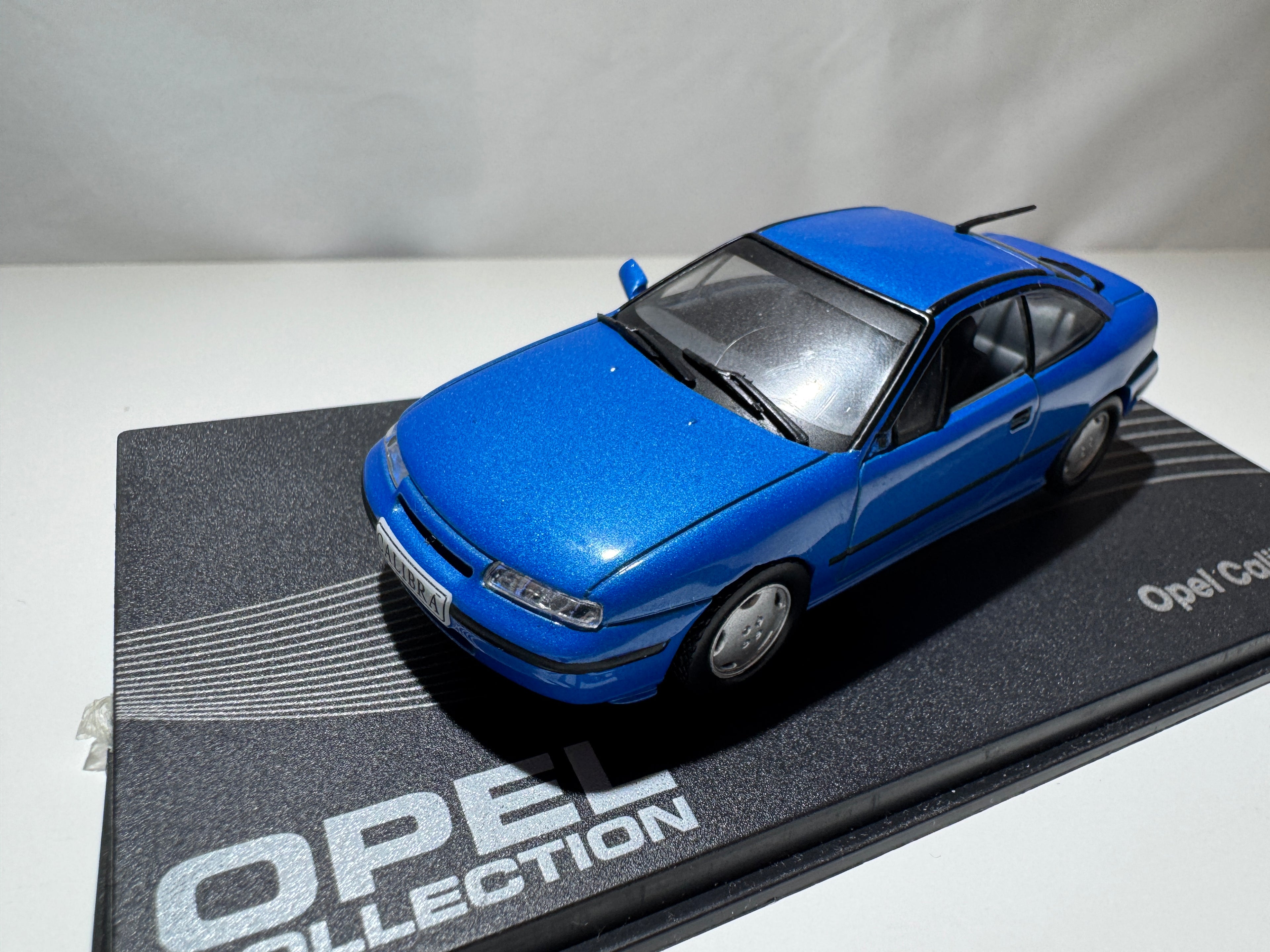 1:43 Atlas Opel Collection Opel Calibra V6 Blau OVP #519