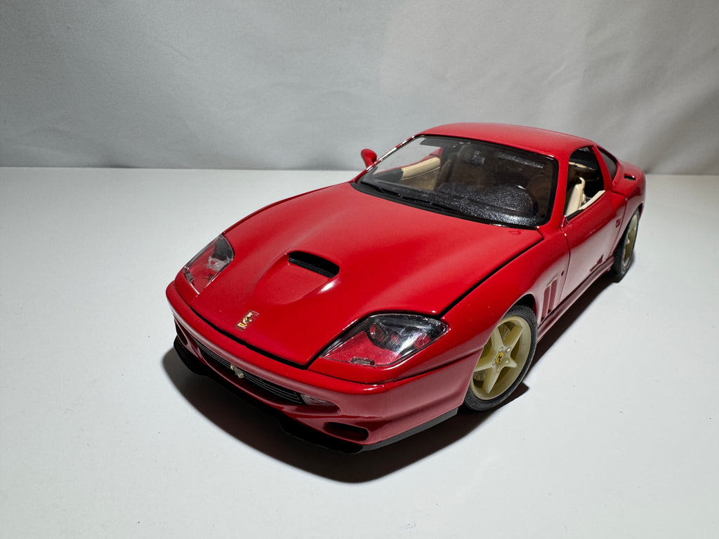 1:18 Bburago Ferrari 550 Maranello 1996 Rot #531
