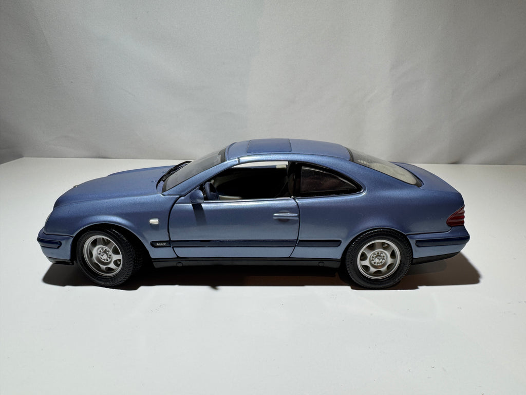 1:18 Anson Mercedes-Benz CLK Blau #533