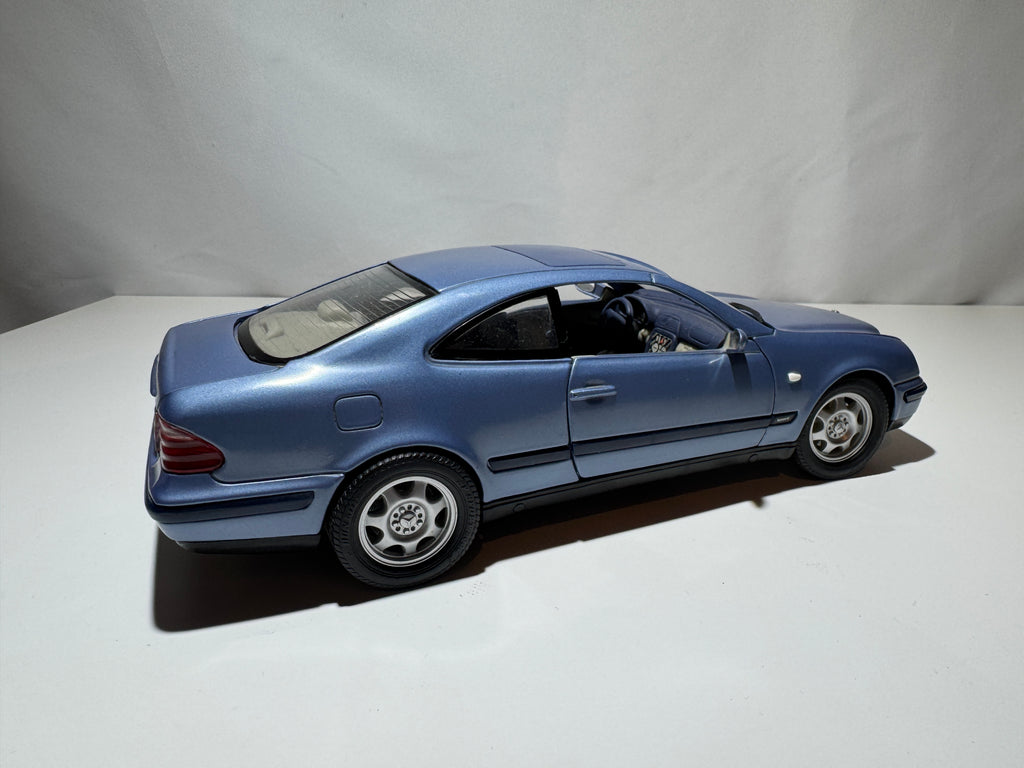 1:18 Anson Mercedes-Benz CLK Blau #533