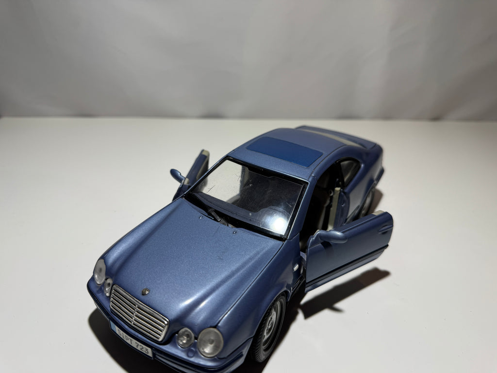 1:18 Anson Mercedes-Benz CLK Blau #533
