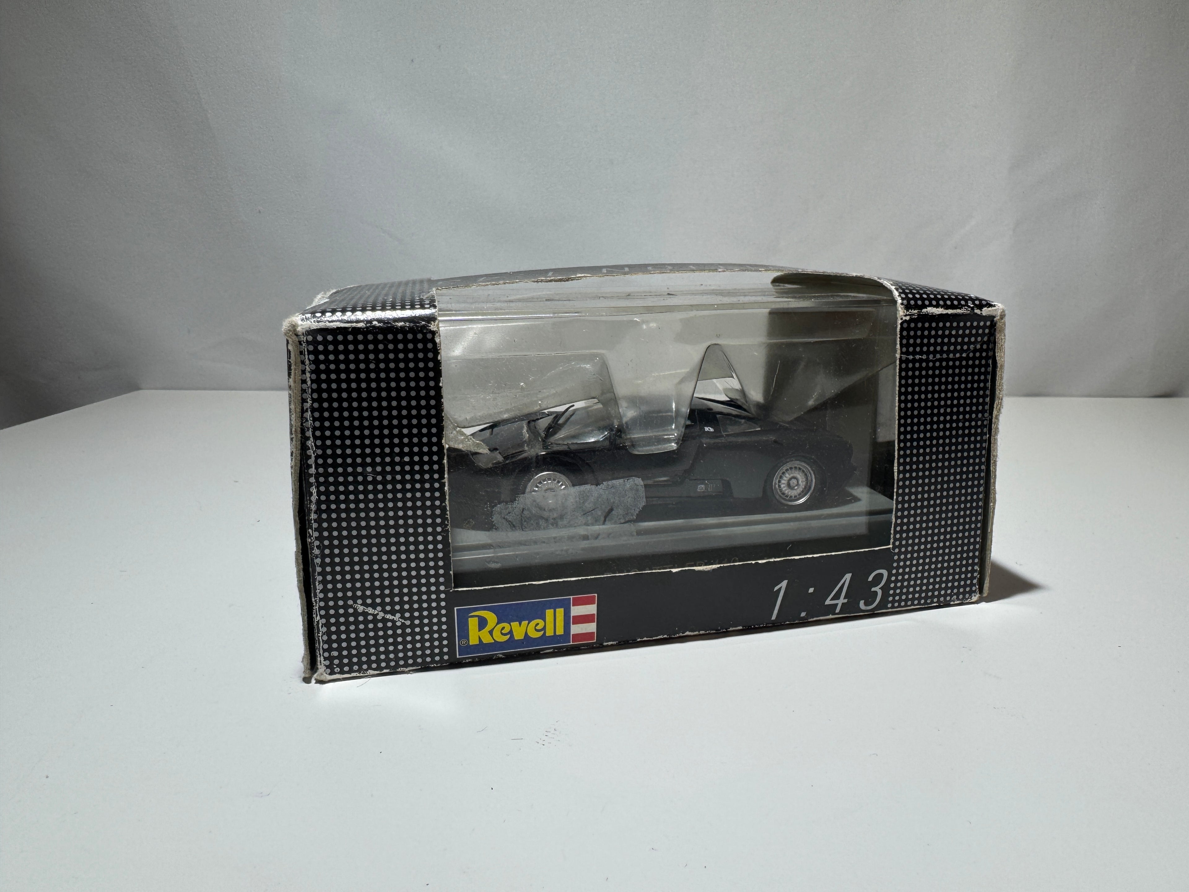 1:43 Revell Bugatti EB110 Schwarz OVP #545