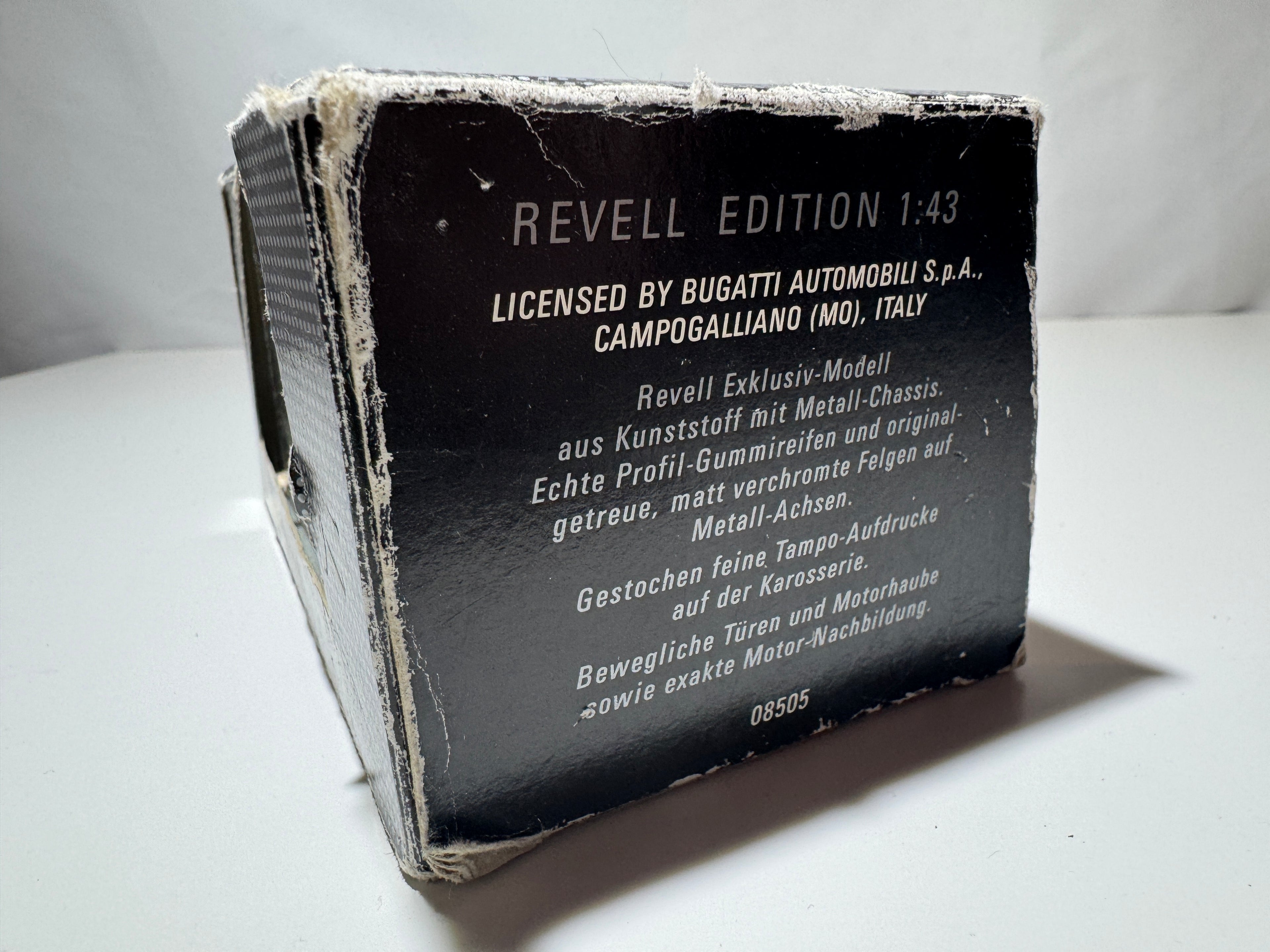 1:43 Revell Bugatti EB110 Schwarz OVP #545