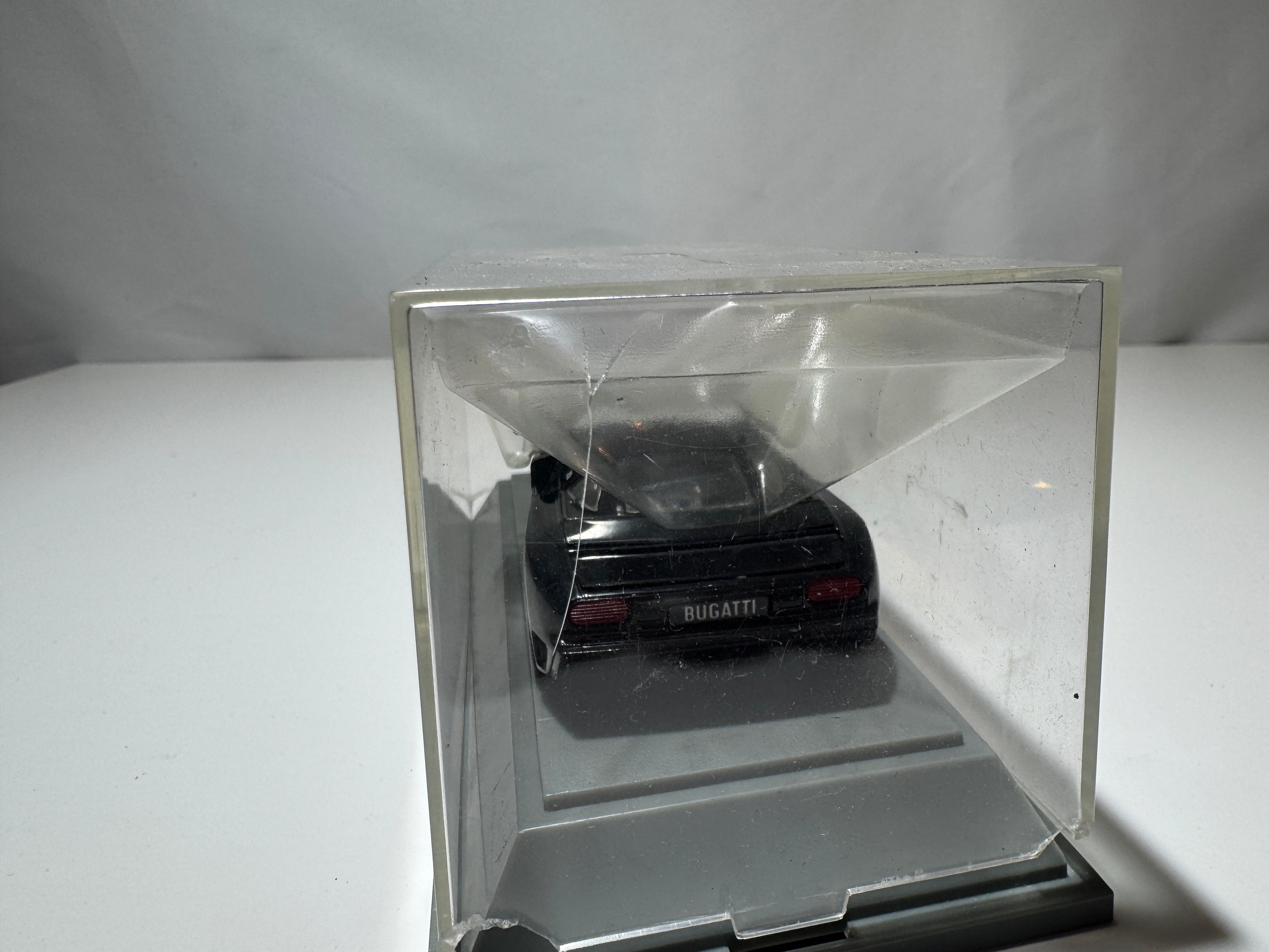 1:43 Revell Bugatti EB110 Schwarz OVP #545