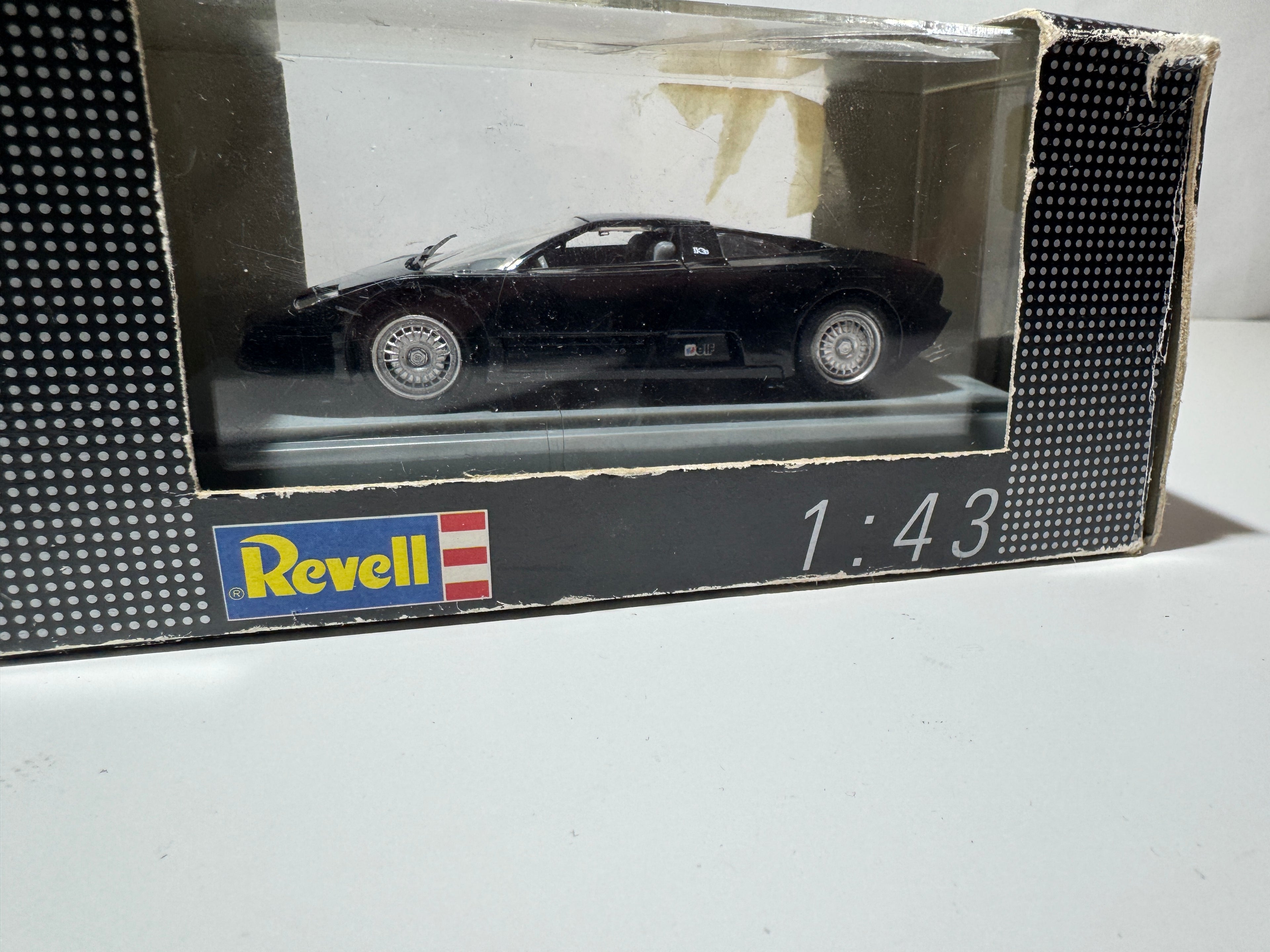 1:43 Revell Bugatti EB110 Schwarz OVP #546
