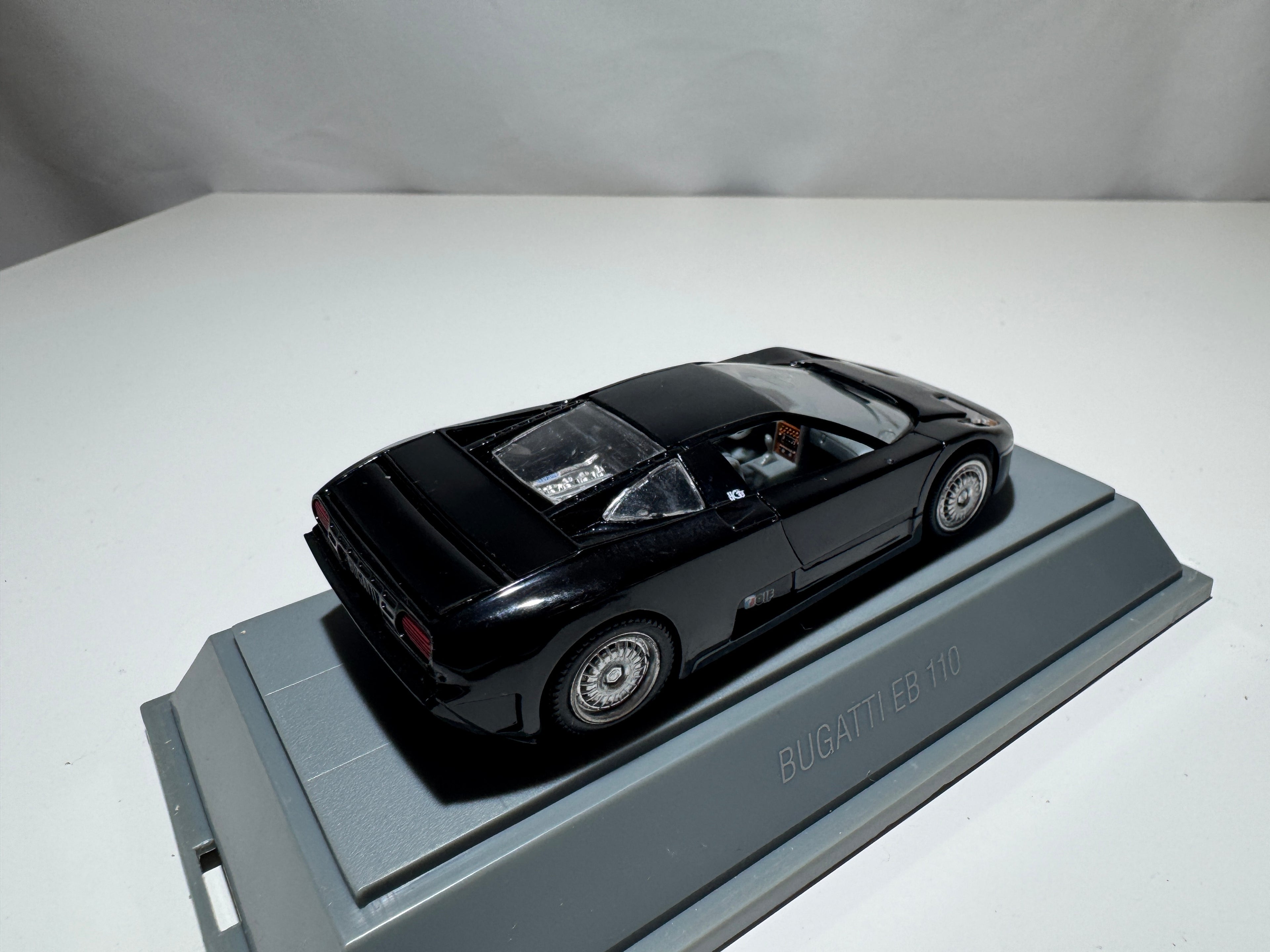 1:43 Revell Bugatti EB110 Schwarz OVP #546