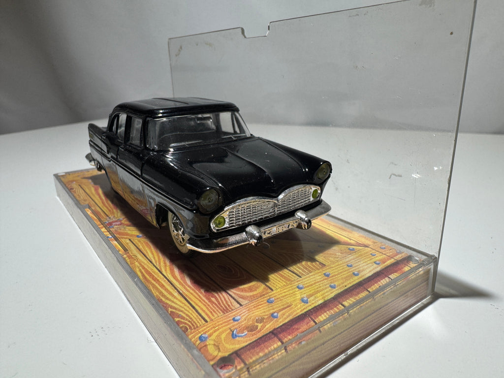 1:43 Norev Simca Presidence 1958 Schwarz #547