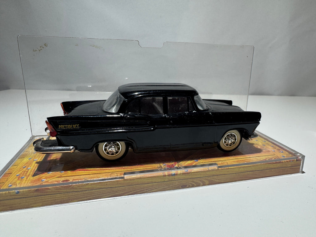 1:43 Norev Simca Presidence 1958 Schwarz #547