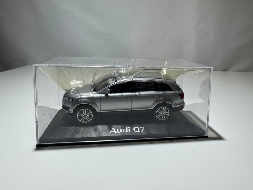 1:43 Schuco Händlermodelle Audi Q7 Silber Neu OVP #550