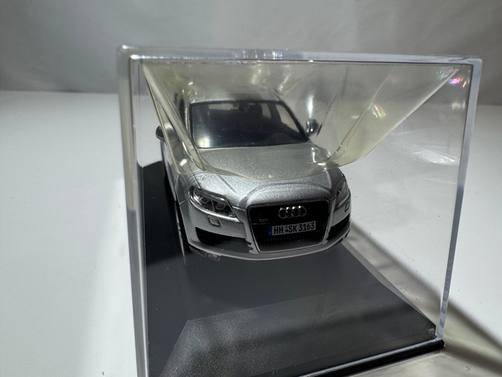 1:43 Schuco Händlermodelle Audi Q7 Silber Neu OVP #550