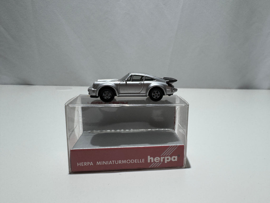 1:87 Herpa Porsche 930 Turbo Silber OVP #557