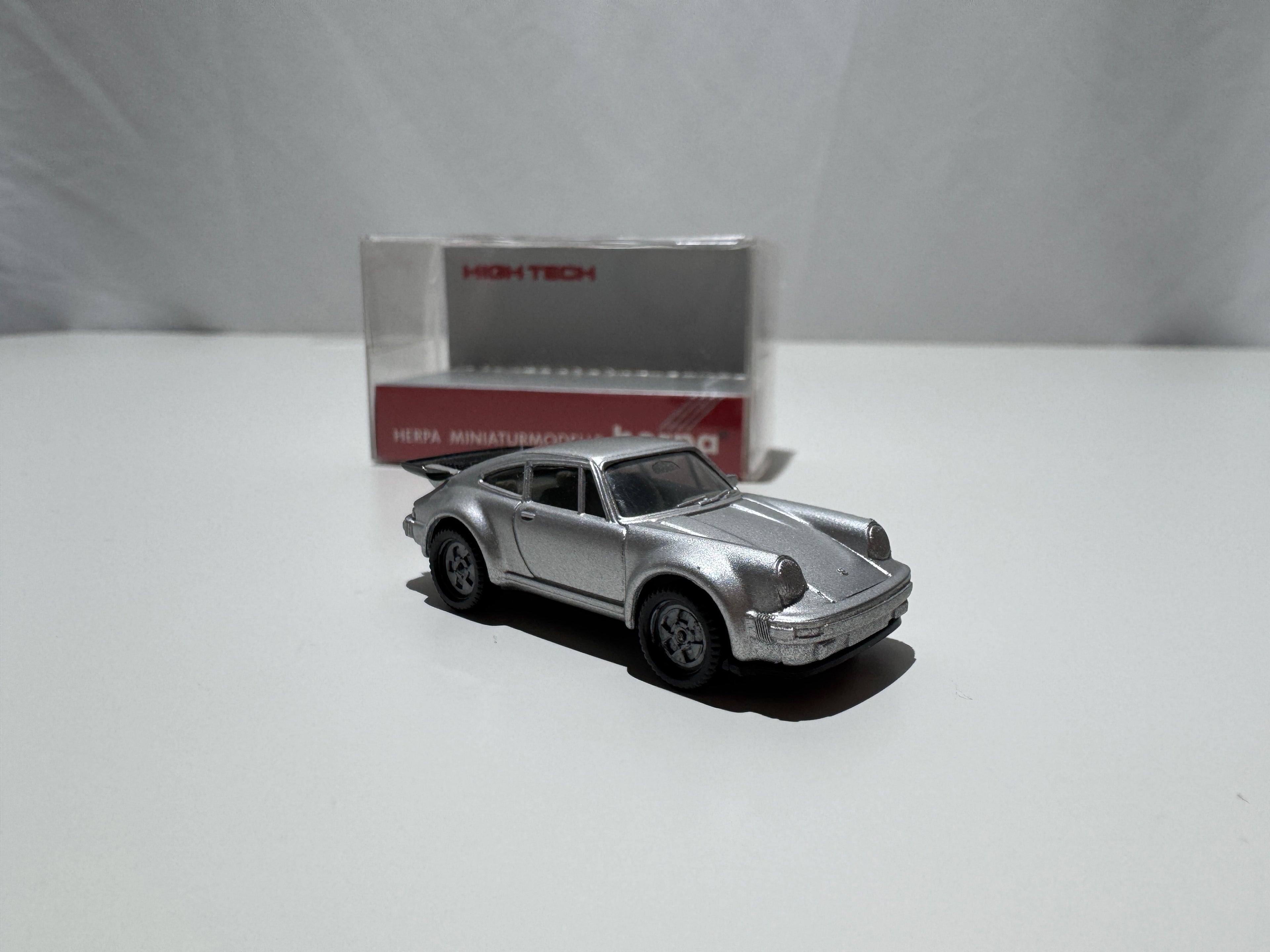 1:87 Herpa Porsche 930 Turbo Silber OVP #557