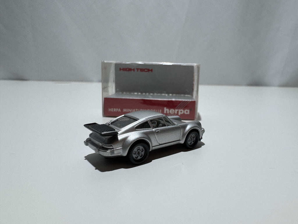 1:87 Herpa Porsche 930 Turbo Silber OVP #557