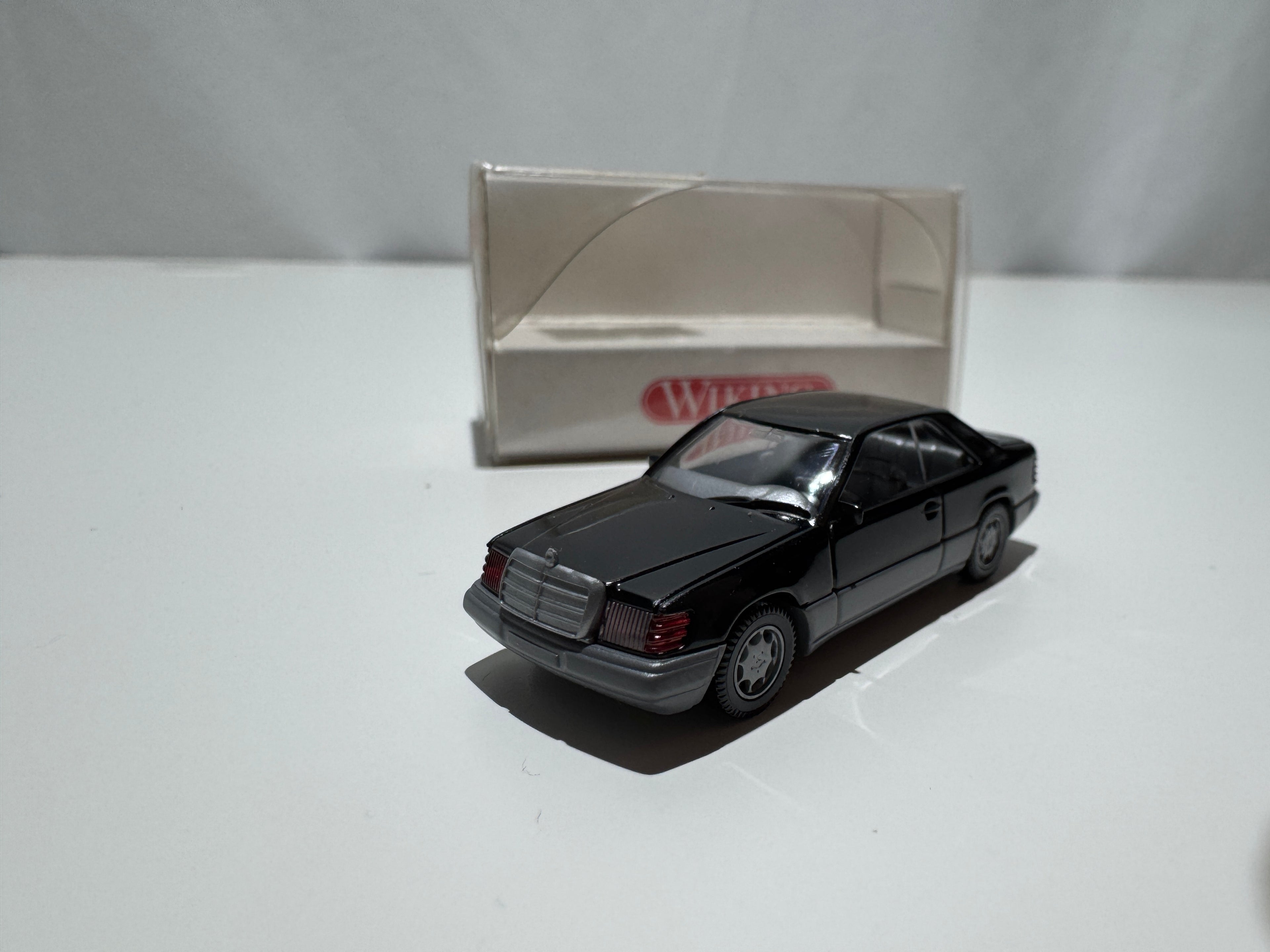 1:87 Wiking Mercedes-Benz 320 CE Schwarz OVP #565