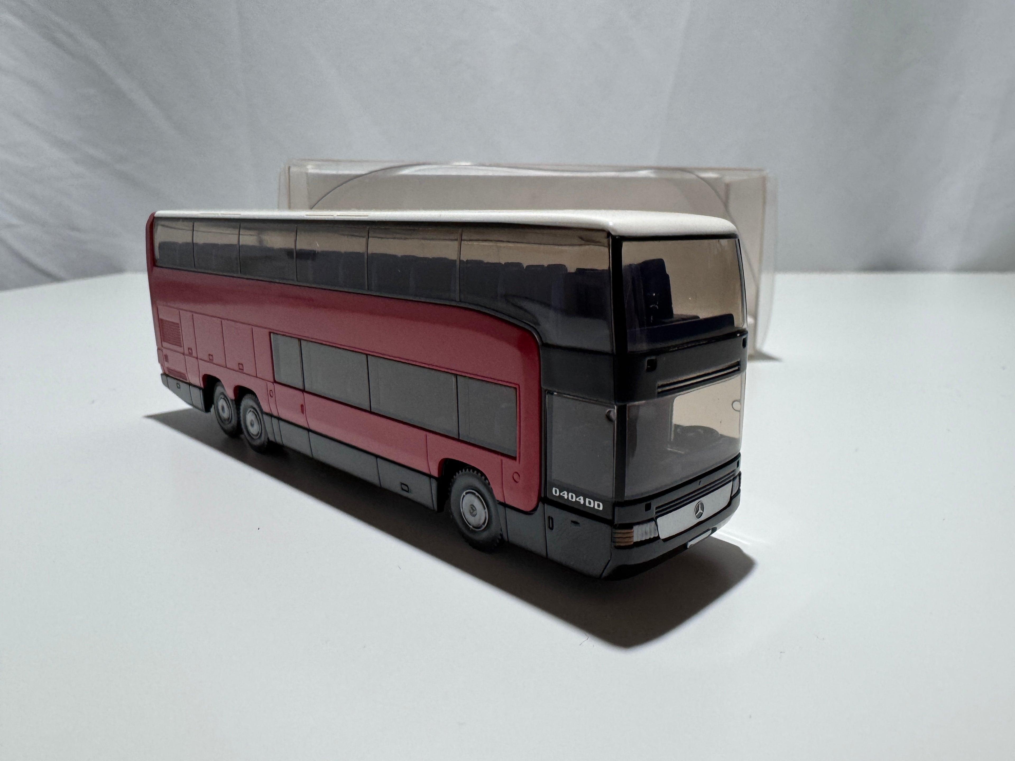 1:87 Wiking Mercedes-Benz O404 DD Reisebus Rot OVP #571