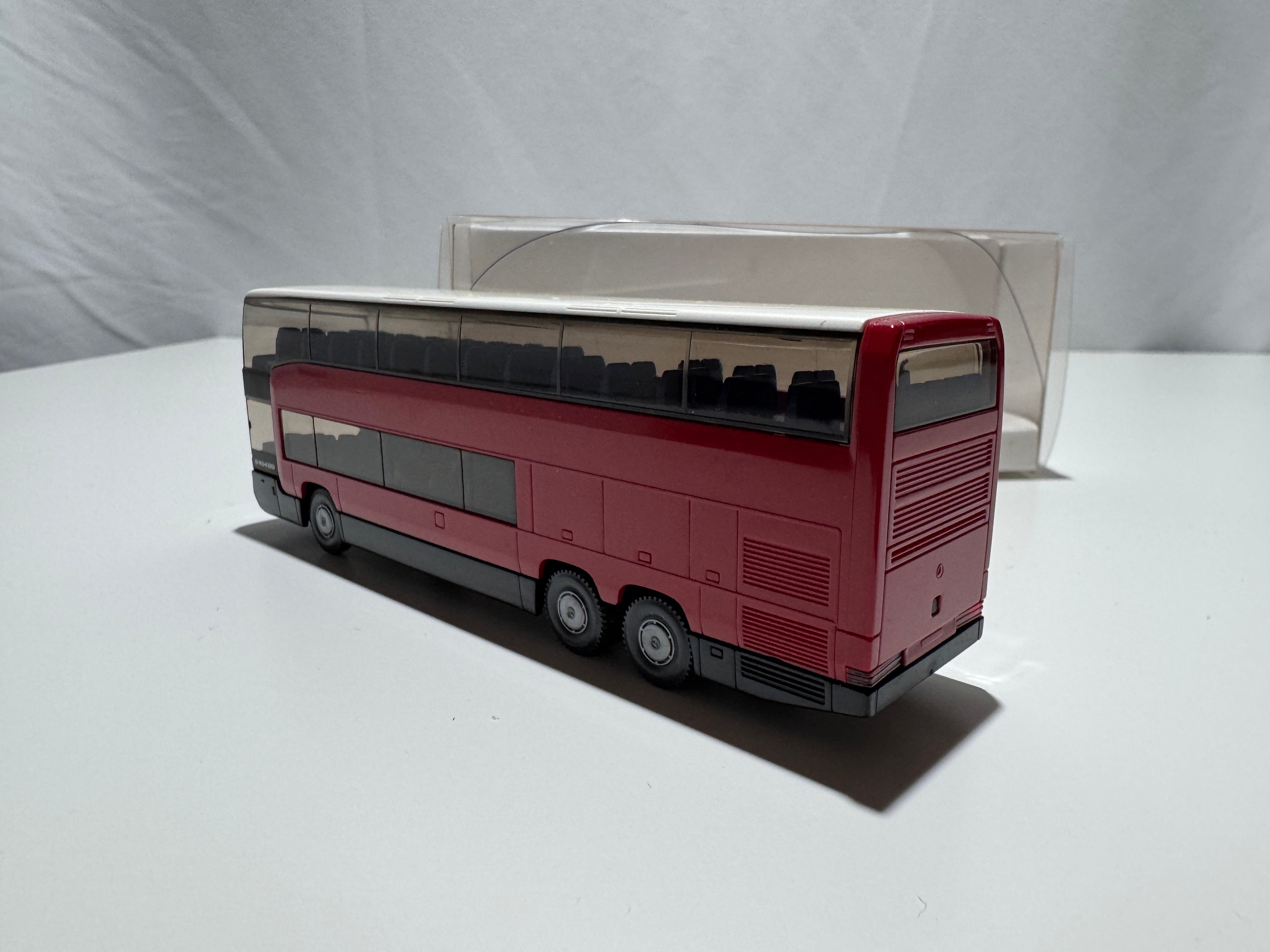 1:87 Wiking Mercedes-Benz O404 DD Reisebus Rot OVP #571