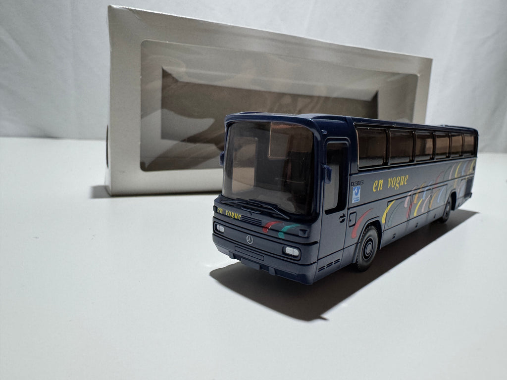 1:87 Wiking Mercedes-Benz O303 RHD Reisebus Blau OVP #572