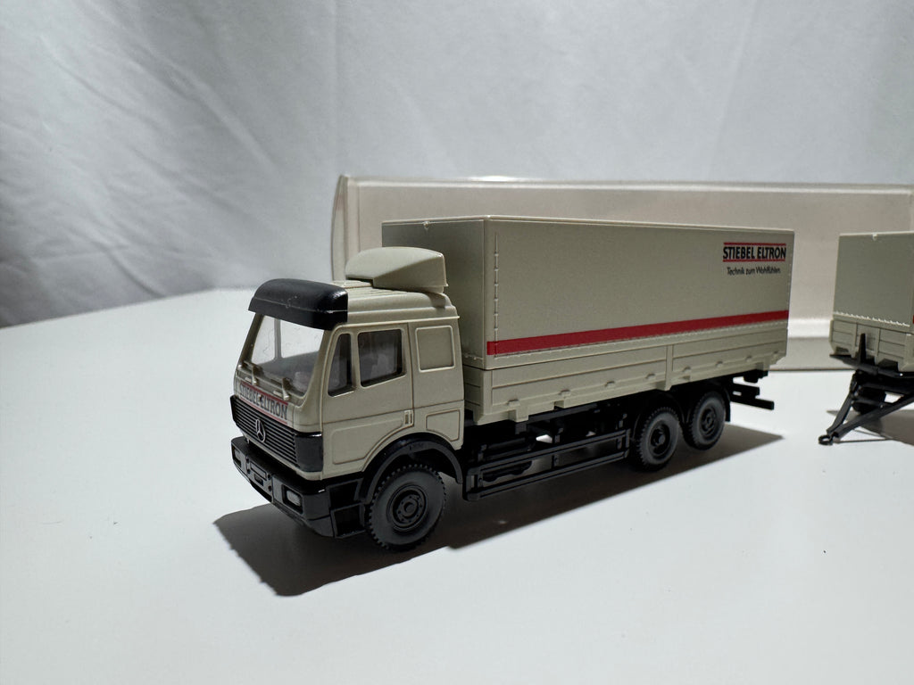 1:87 Wiking Mercedes-Benz Wechselpritschen Lastzug LKW Grau OVP #573