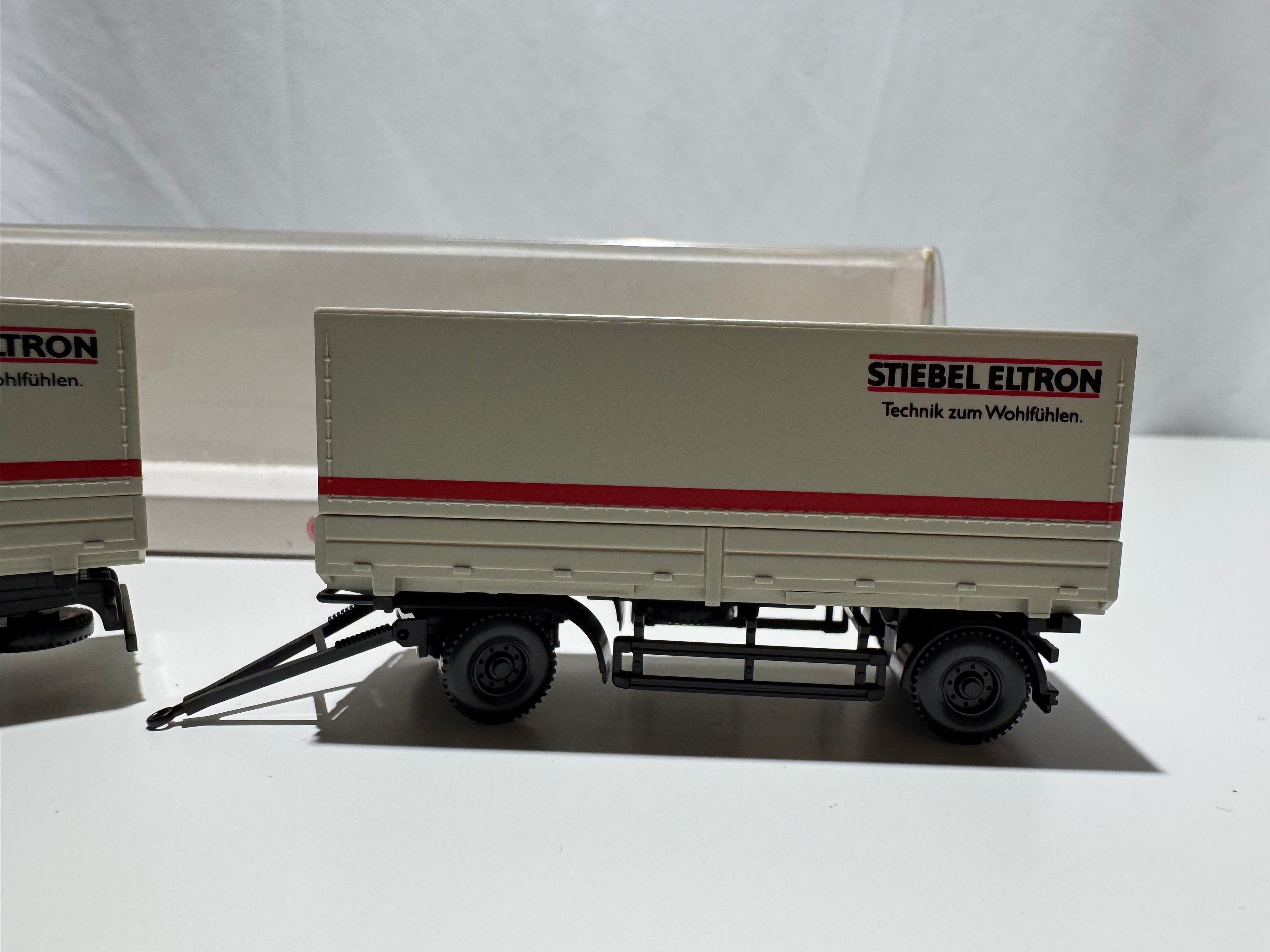 1:87 Wiking Mercedes-Benz Wechselpritschen Lastzug LKW Grau OVP #573