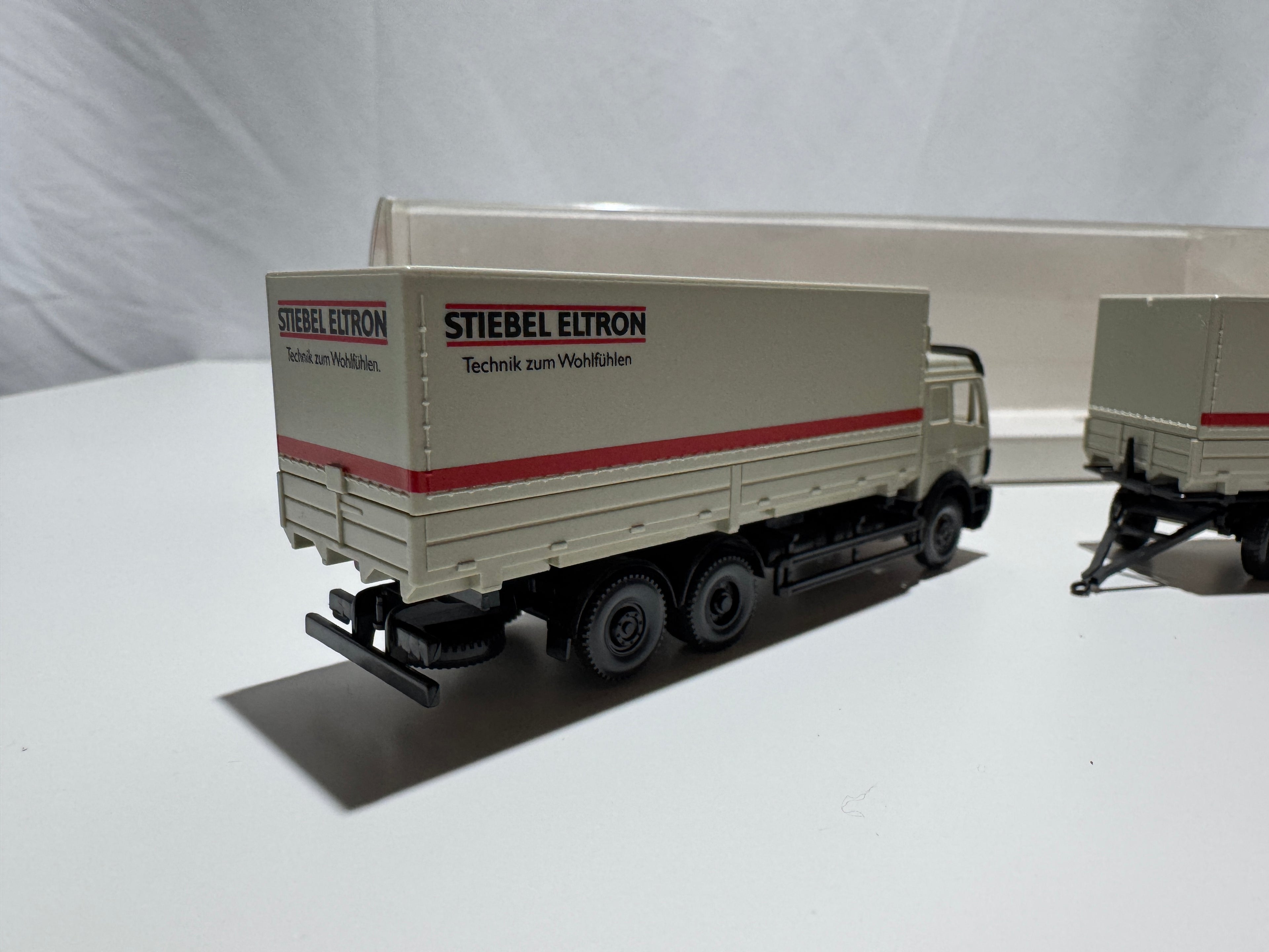 1:87 Wiking Mercedes-Benz Wechselpritschen Lastzug LKW Grau OVP #573