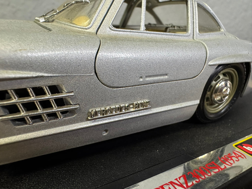 1:24 Bburago Mercedes-Benz 300 SL 1954 Silber #192