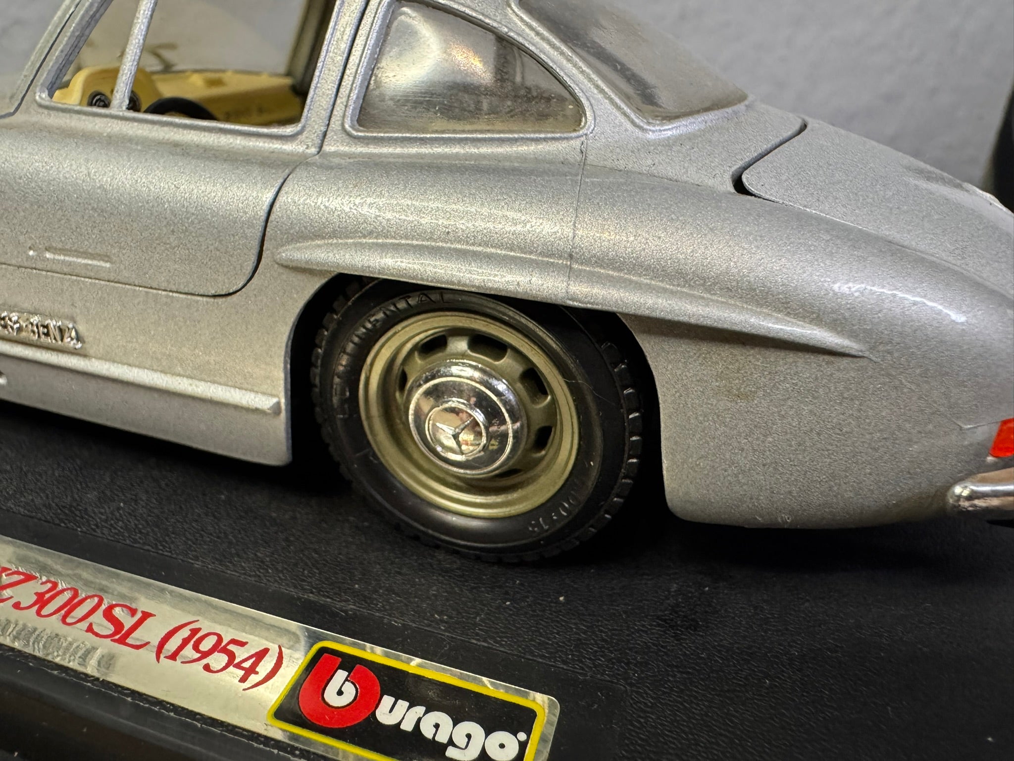 1:24 Bburago Mercedes-Benz 300 SL 1954 Silber #192