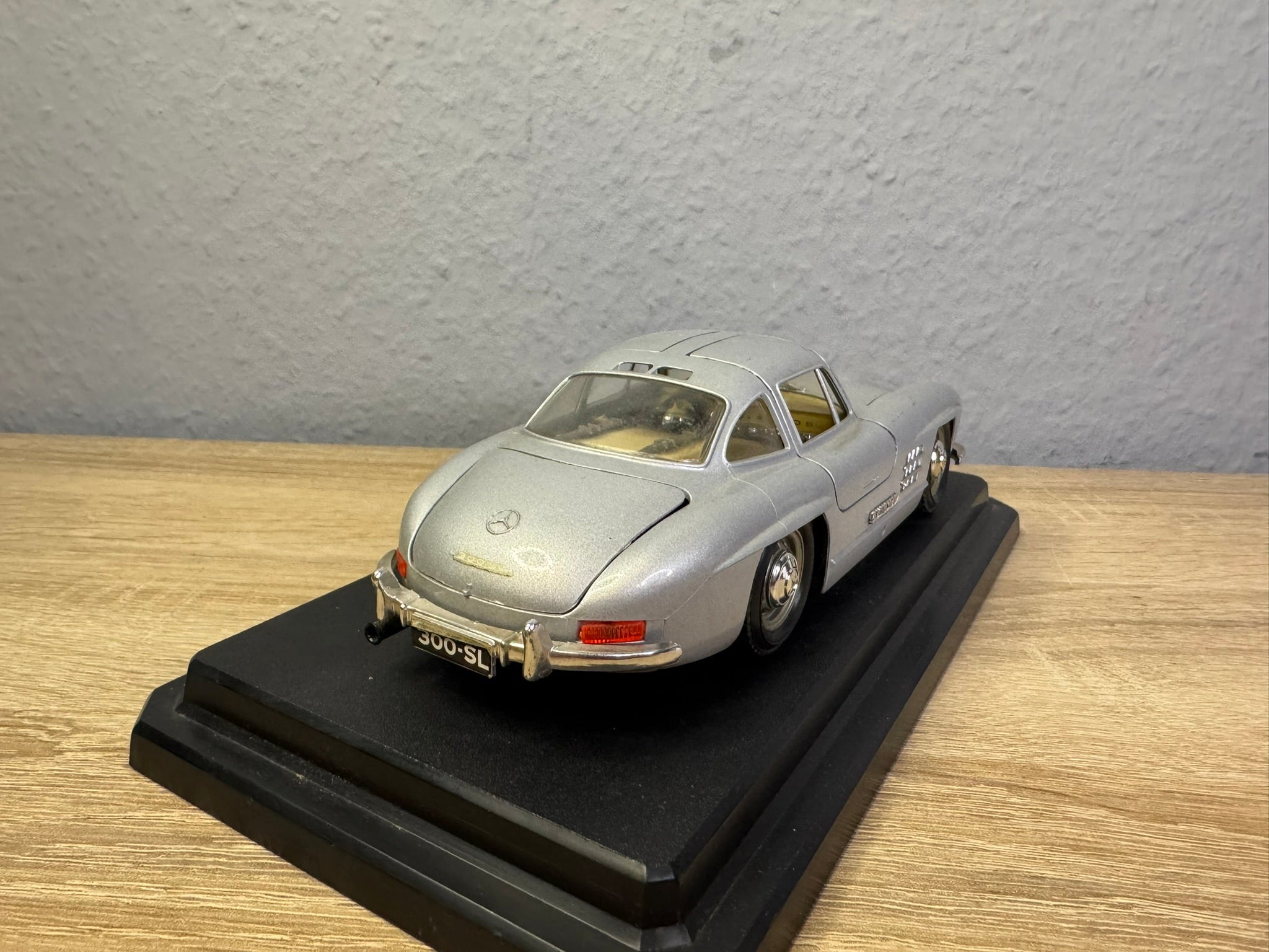 1:24 Bburago Mercedes-Benz 300 SL 1954 Silber #192