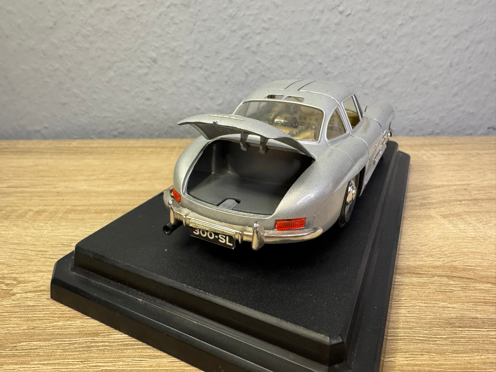 1:24 Bburago Mercedes-Benz 300 SL 1954 Silber #192