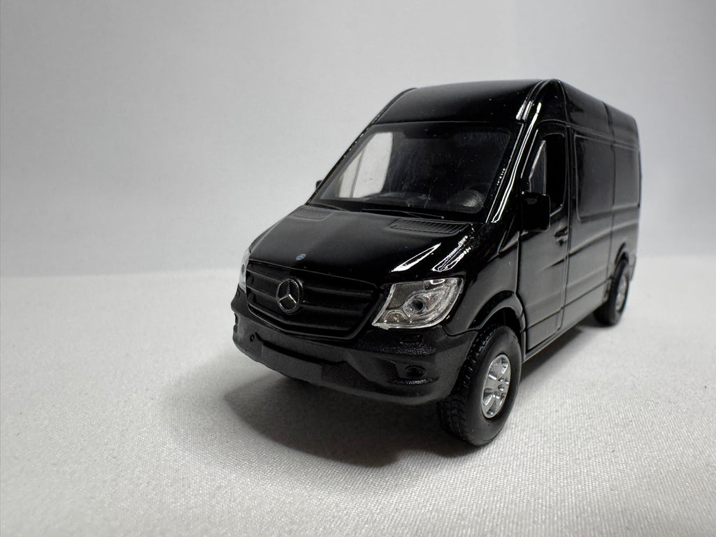 1:38 Welly Mercedes-Benz Sprinter W906 Facelift Schwarz #189