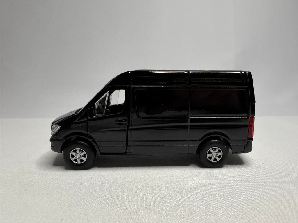 1:38 Welly Mercedes-Benz Sprinter W906 Facelift Schwarz #189