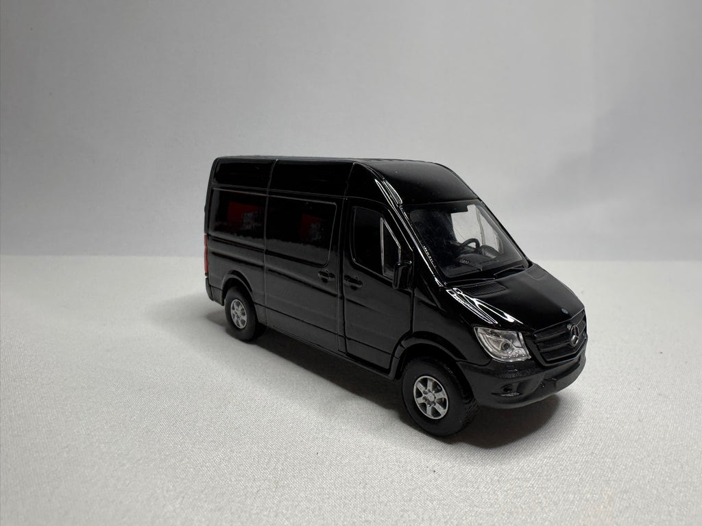 1:38 Welly Mercedes-Benz Sprinter W906 Facelift Schwarz #189