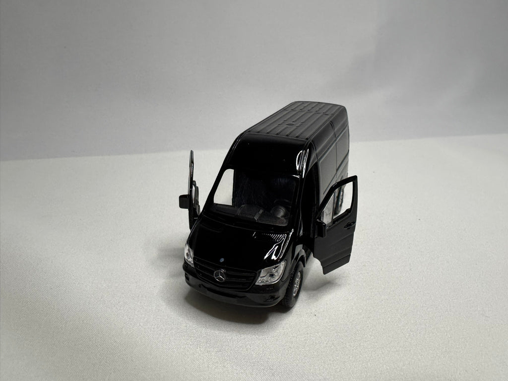 1:38 Welly Mercedes-Benz Sprinter W906 Facelift Schwarz #189