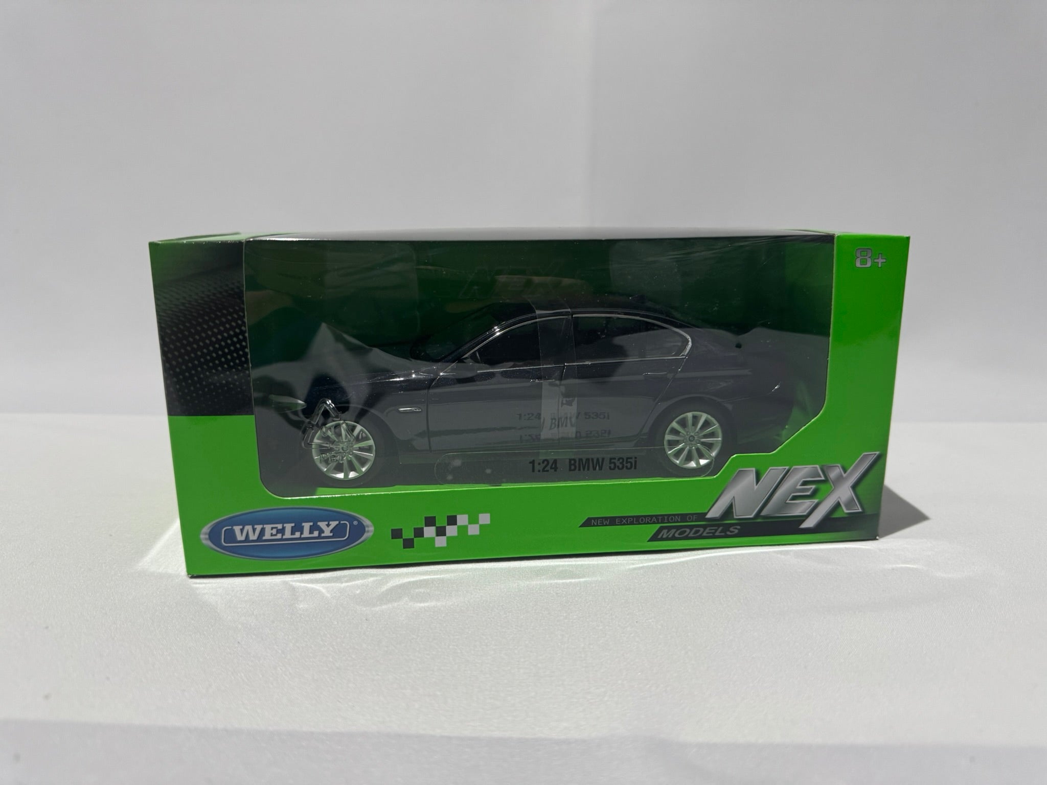 1:24 BMW 5-er Series F10 2010-2017 Schwarz Welly