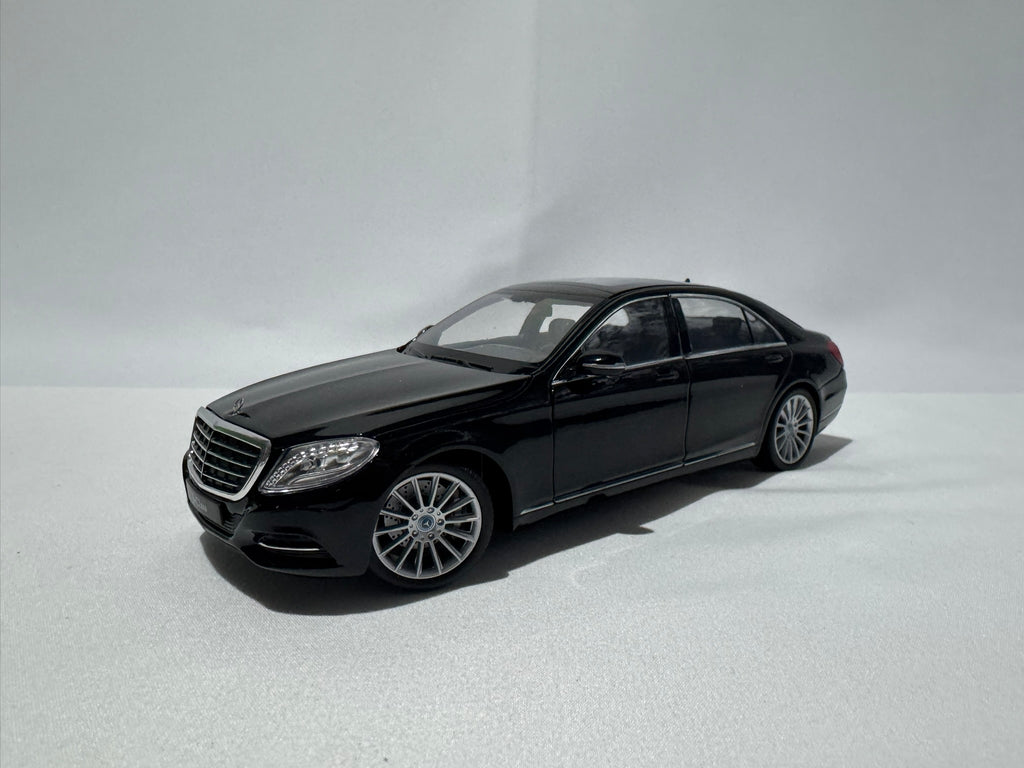 1:24 Welly Mercedes-Benz S-Klasse W222 2014-2020 Schwarz #182