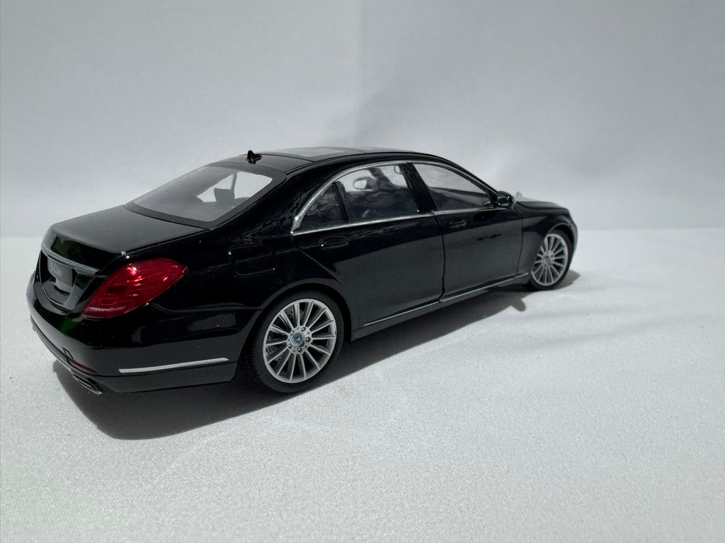 1:24 Welly Mercedes-Benz S-Klasse W222 2014-2020 Schwarz #182