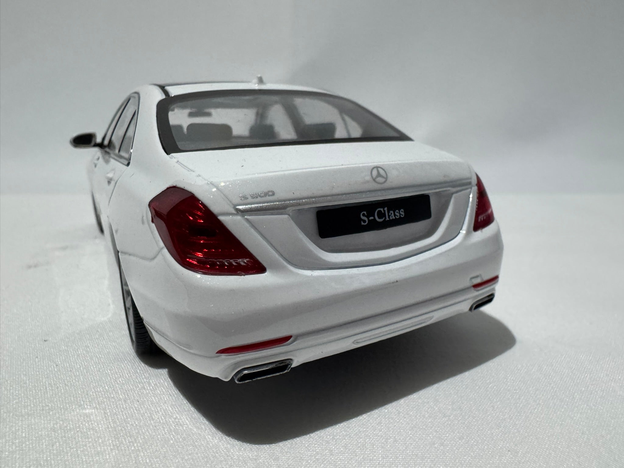 1:24 Welly Mercedes-Benz S-Klasse W222 2014-2020 Weiß #183